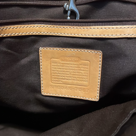 Vintage authentic Coach shoulder bag - Picture 9 of 11